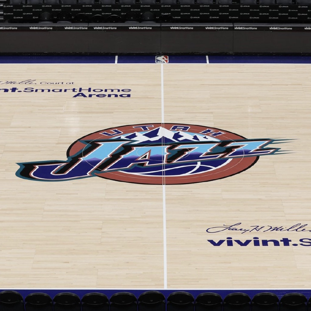 康利亮相爵士主场球馆