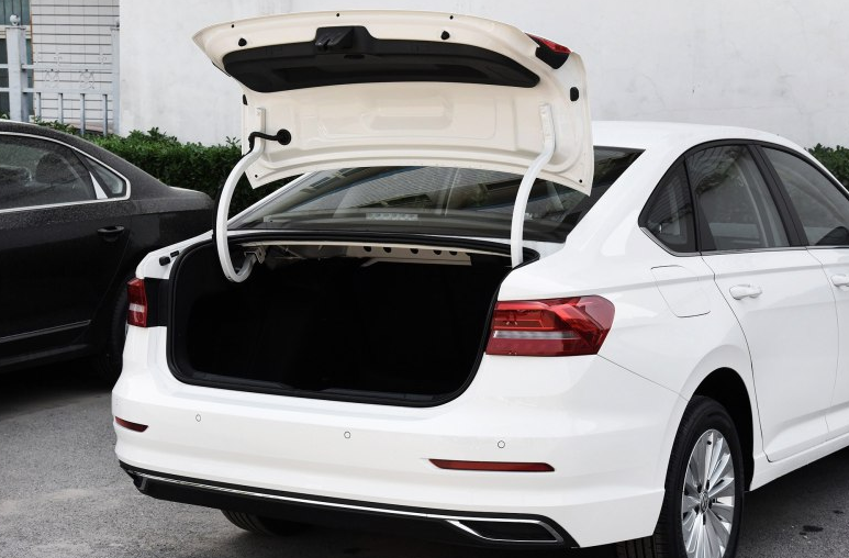 这几款掀背轿车后备箱能媲美suv