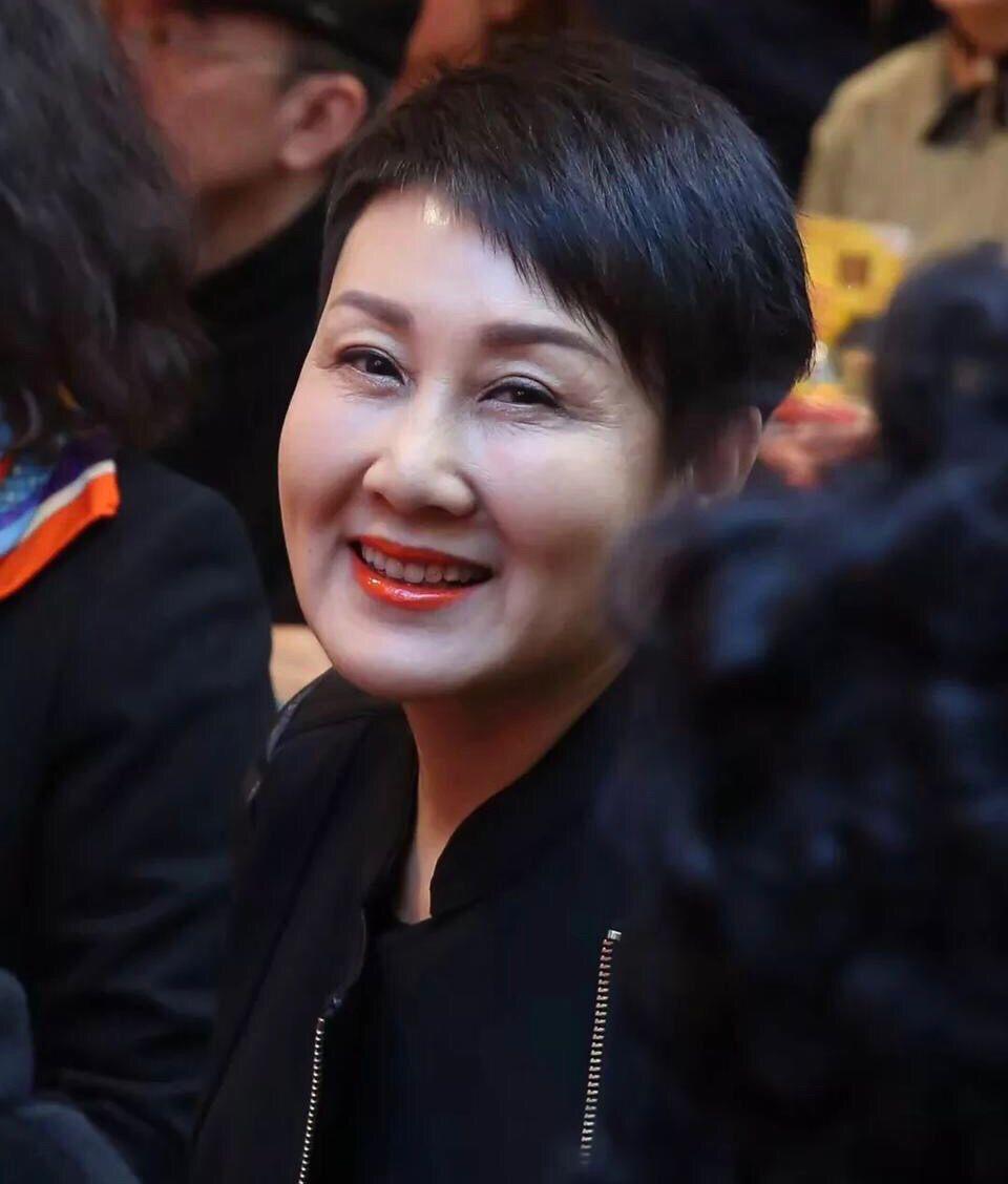 成方圆与张凯丽 成方圆与吕继宏 张大礼,吕继宏,成方圆,以及蔡国庆.