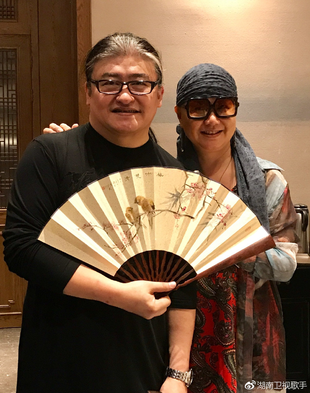 神仙爱情!你为我写歌,我为你作书!刘欢和卢璐的爱情,太甜了!