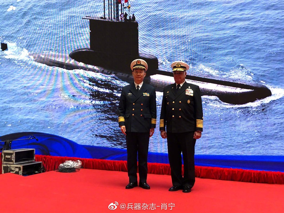 多国军官为解放军海军建立70周年发来祝福_新浪视频