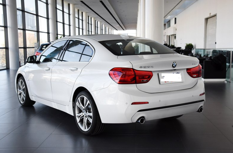 运动王者不分级别车友浅谈入门级宝马1系用车感受