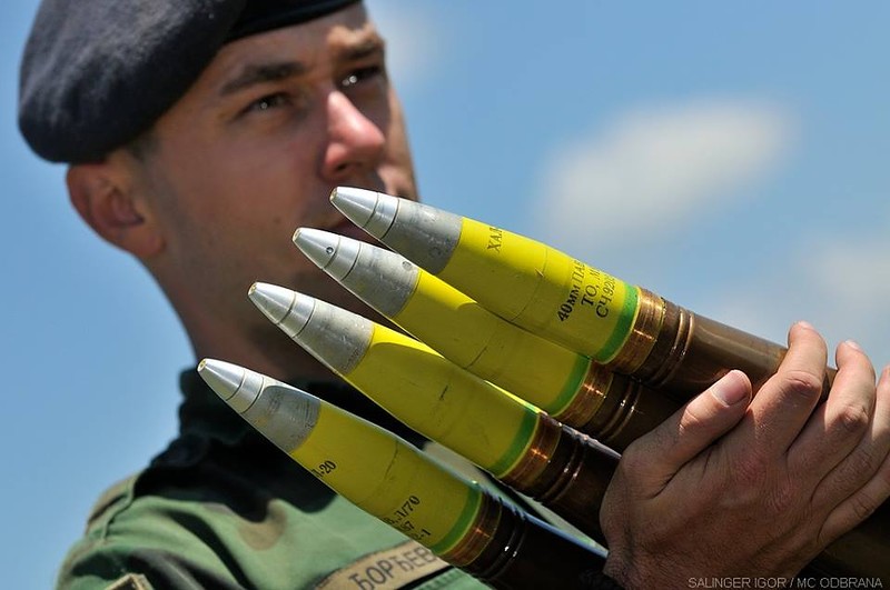 全世界都爱的博福斯l70高炮塞尔维亚第35防空营训练图集