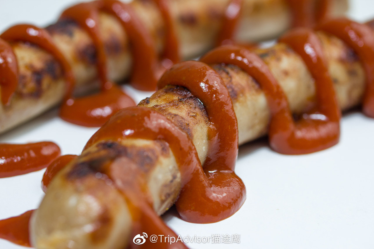 德国咖喱香肠currywurst,来到柏林必吃的街头小吃