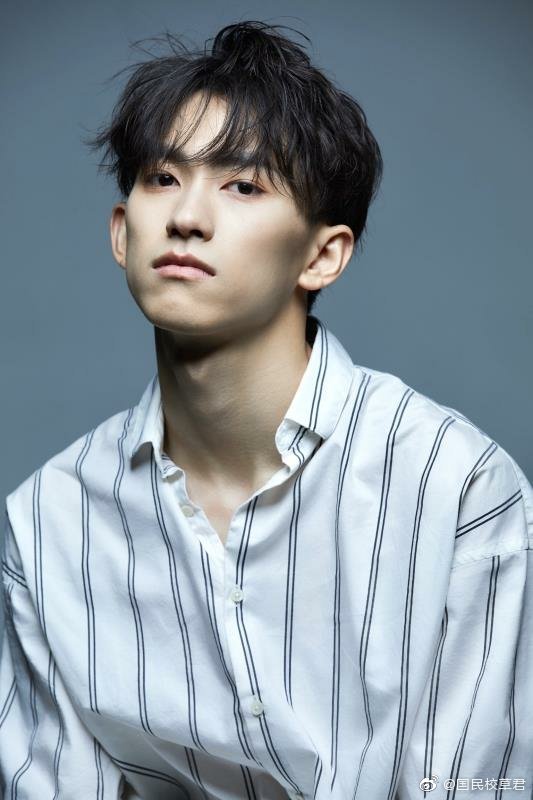 壹心的演员训练班,请了中戏的明星导师王丽娜和陈天赐来上课