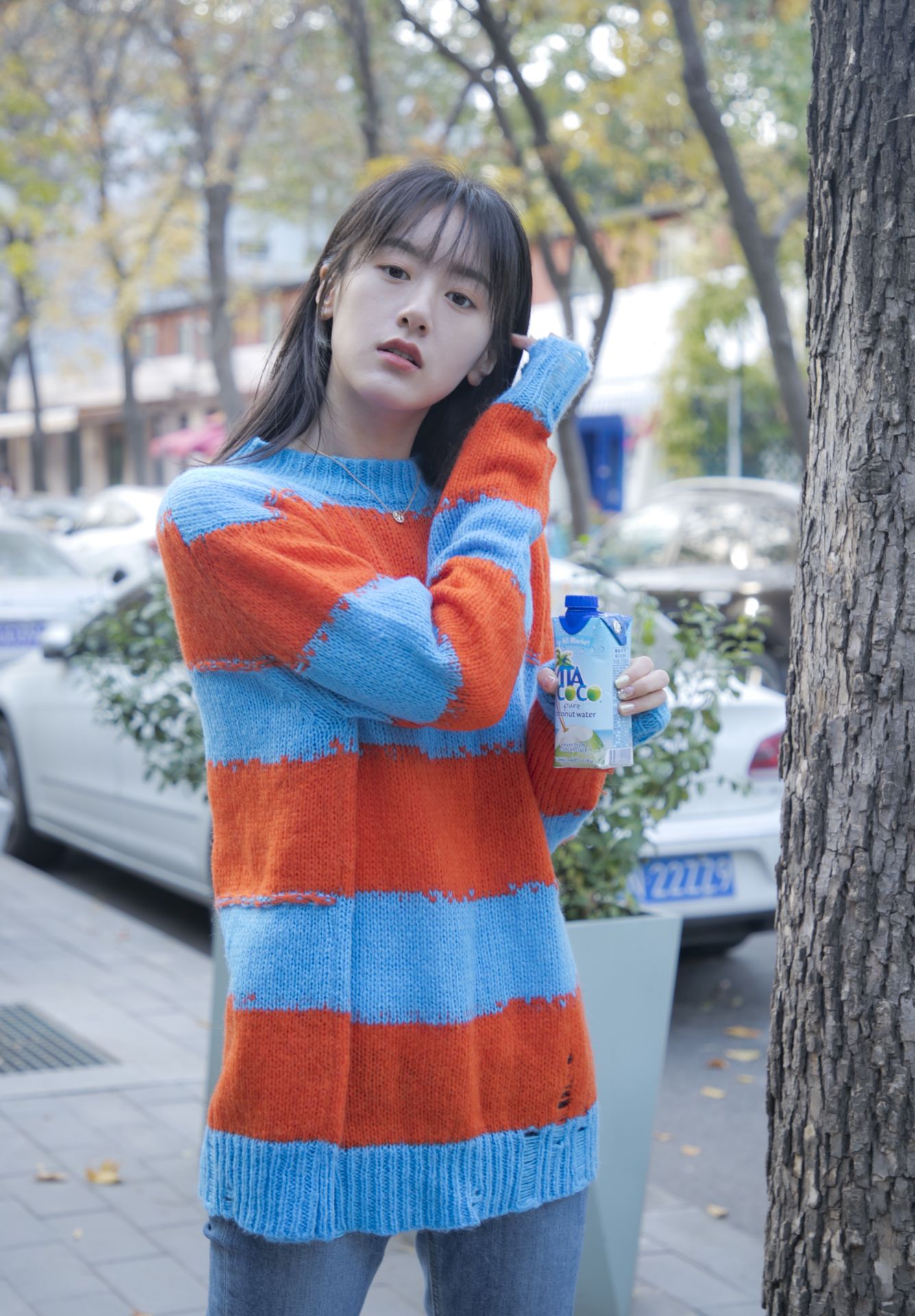 袁冰妍穿搭好像学生,校园剧安排起来