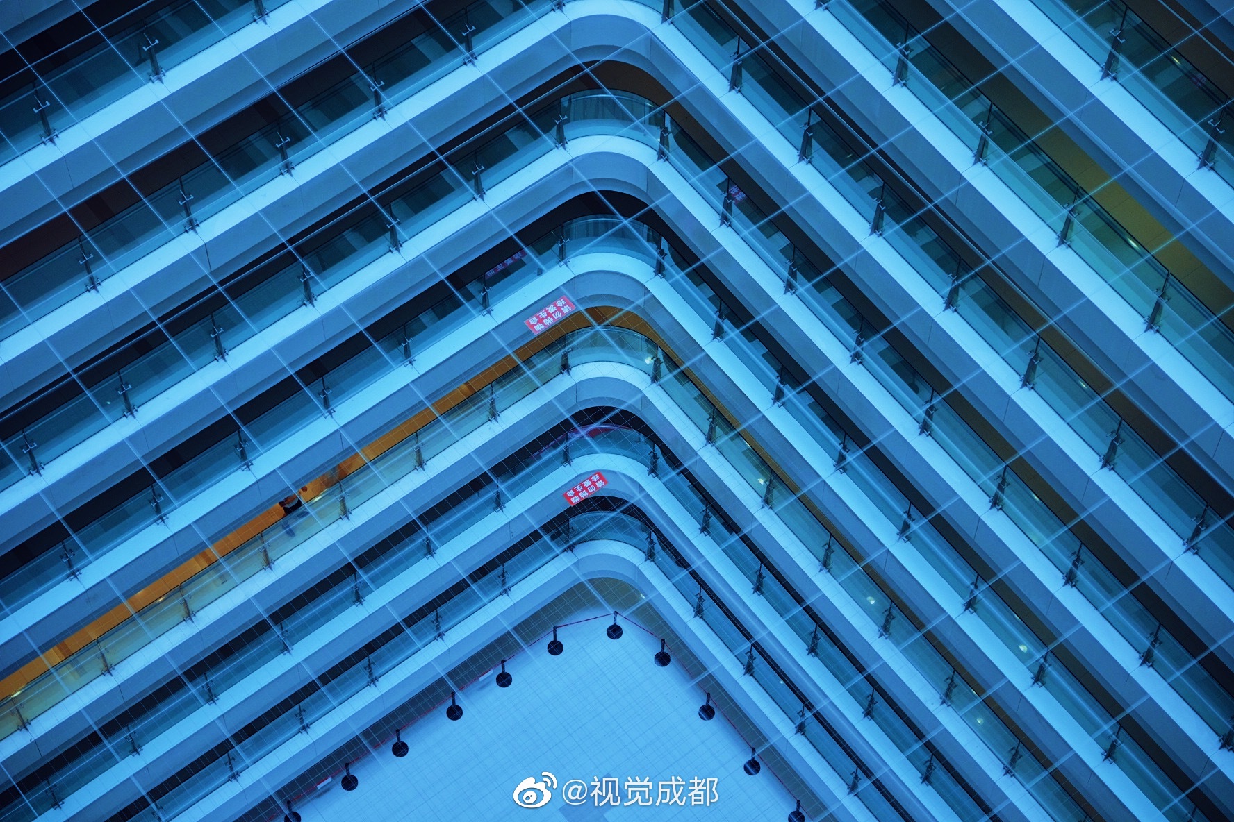 成都建筑,线条之间的城市肌理.cr:@summer-day