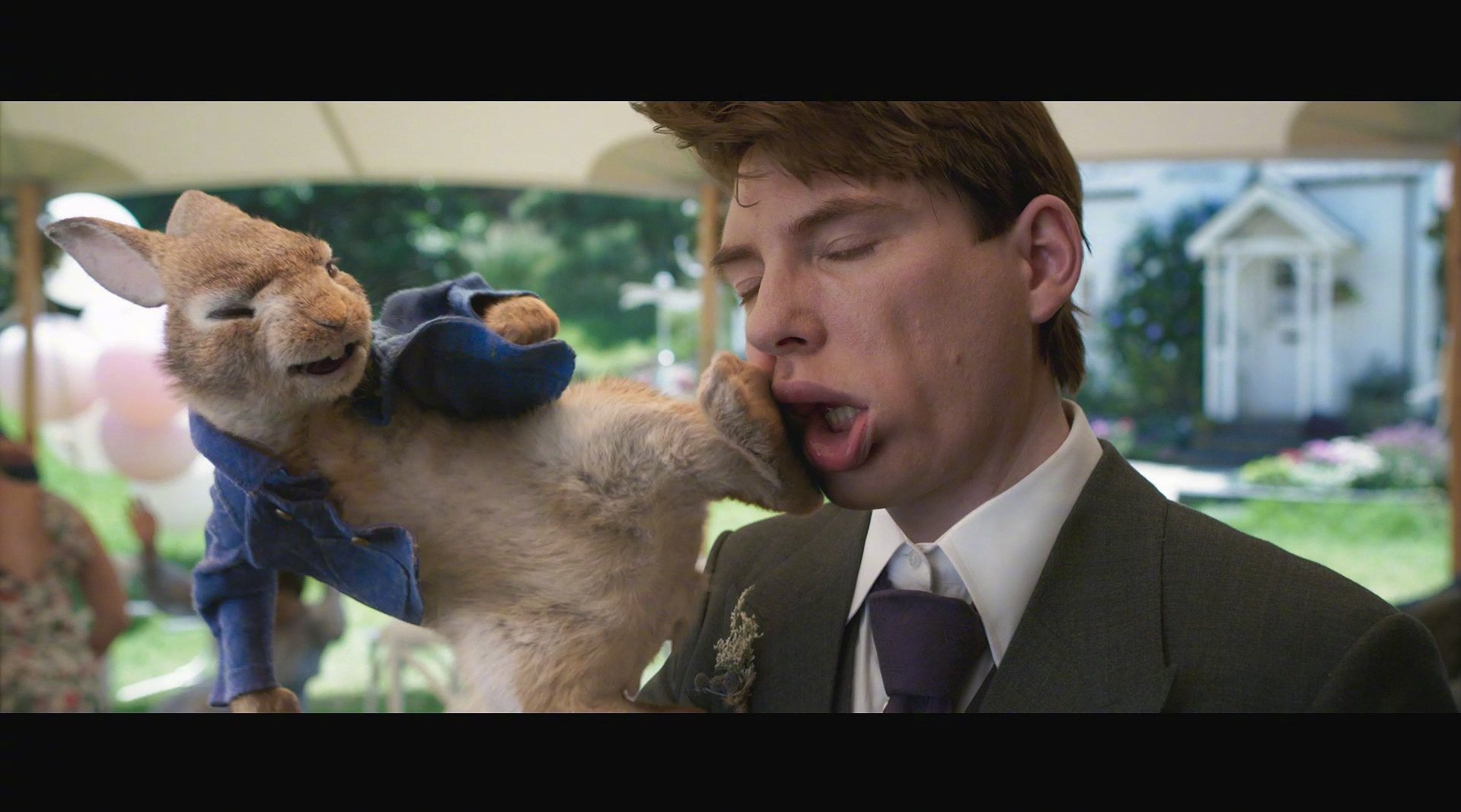 逗萌!《比得兔2:逃跑计划》发布先导预告