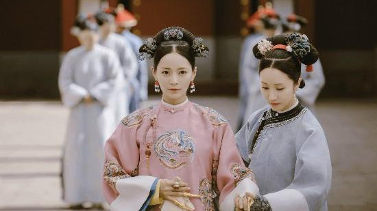 从宫女到贵妃:历史上的令妃是如何步步为营的 ?|皇后|乾隆皇帝_新浪新闻