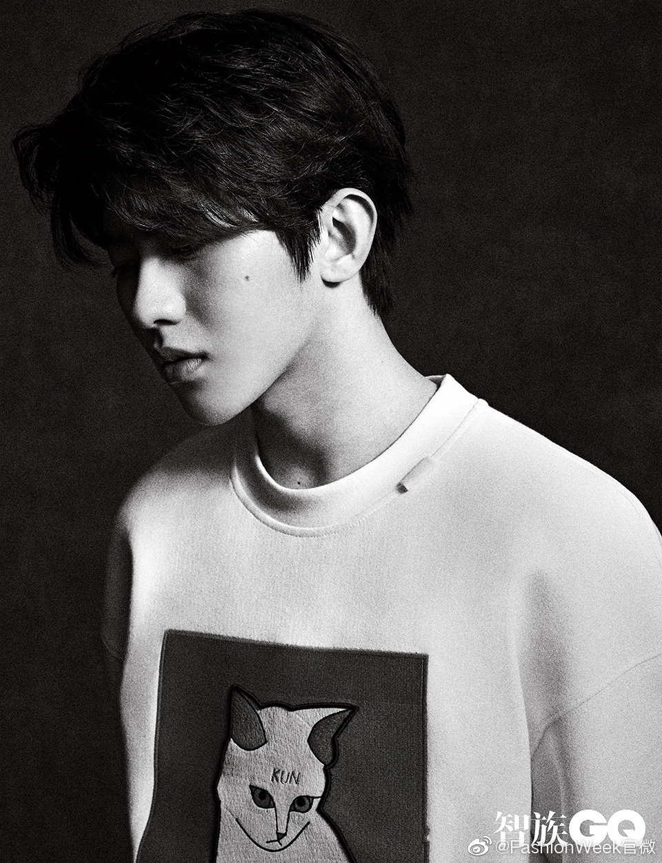 写真 67| 镜头下最有真实质感的特写照|gq|男明星|蔡徐坤_新浪新闻