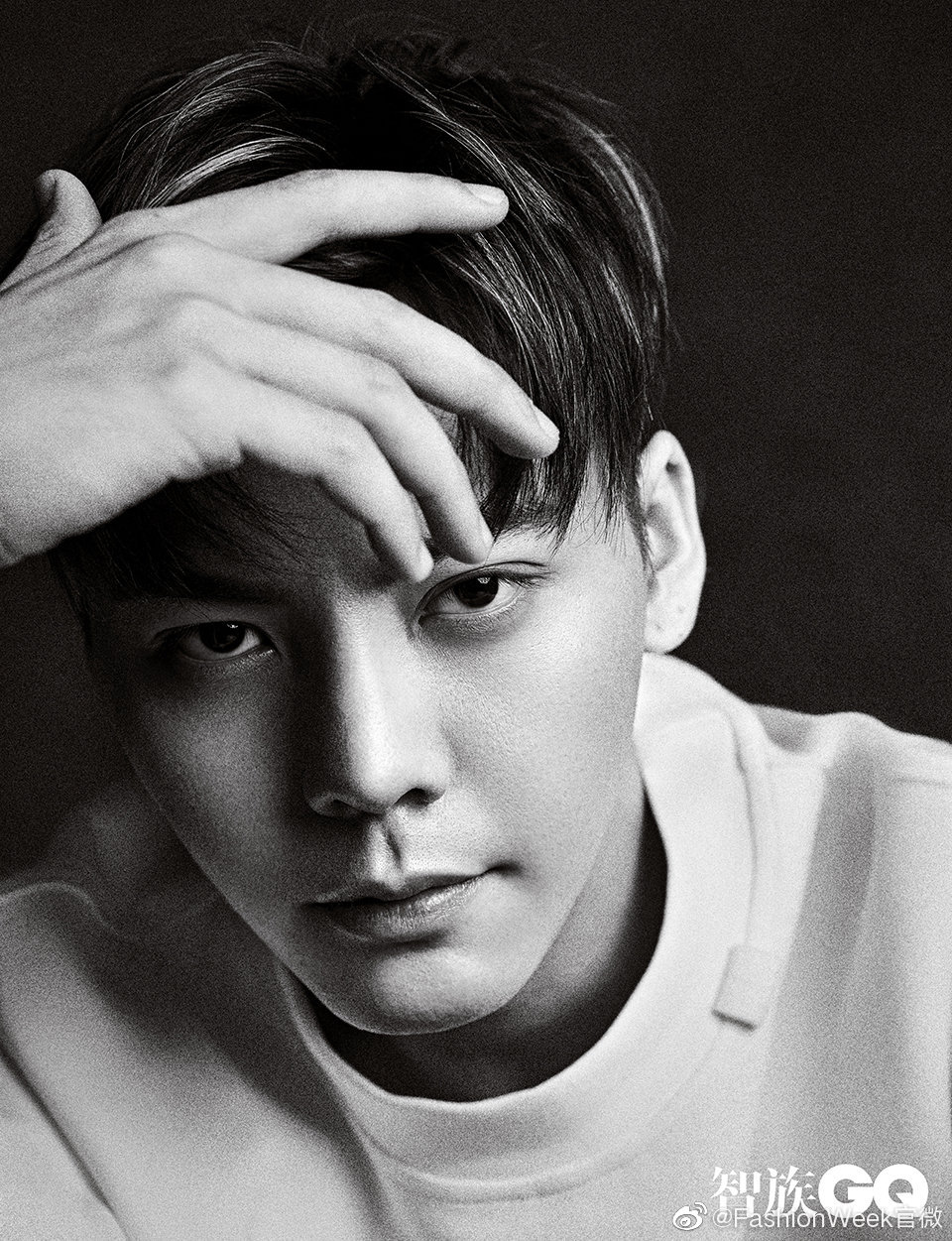 《gq》十年的男明星黑白写真 | 镜头下最有真实质感的特写照