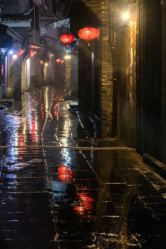 桃李春风一杯酒 江湖夜雨十年灯
