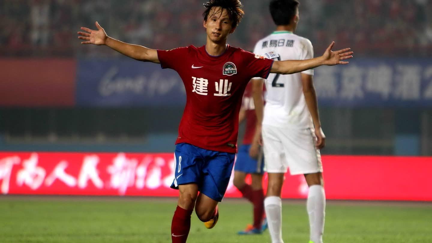 复出后首发声尹鸿博时隔7月再回训练场最大障碍是过心理关