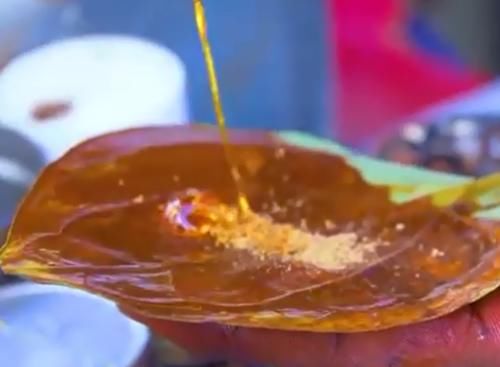 印度一个非常硬核的食物火烧槟榔又叫做火焰帕安你敢吃吗