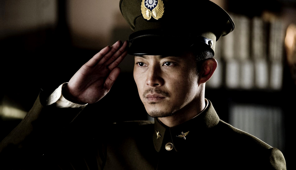 仅用六个字就逗笑全场,这位初代小鲜肉,越老越妖,真是人生赢家