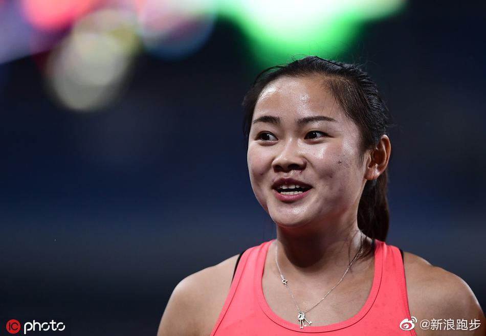 女子100米决赛梁小静11秒27夺冠韦永丽居亚