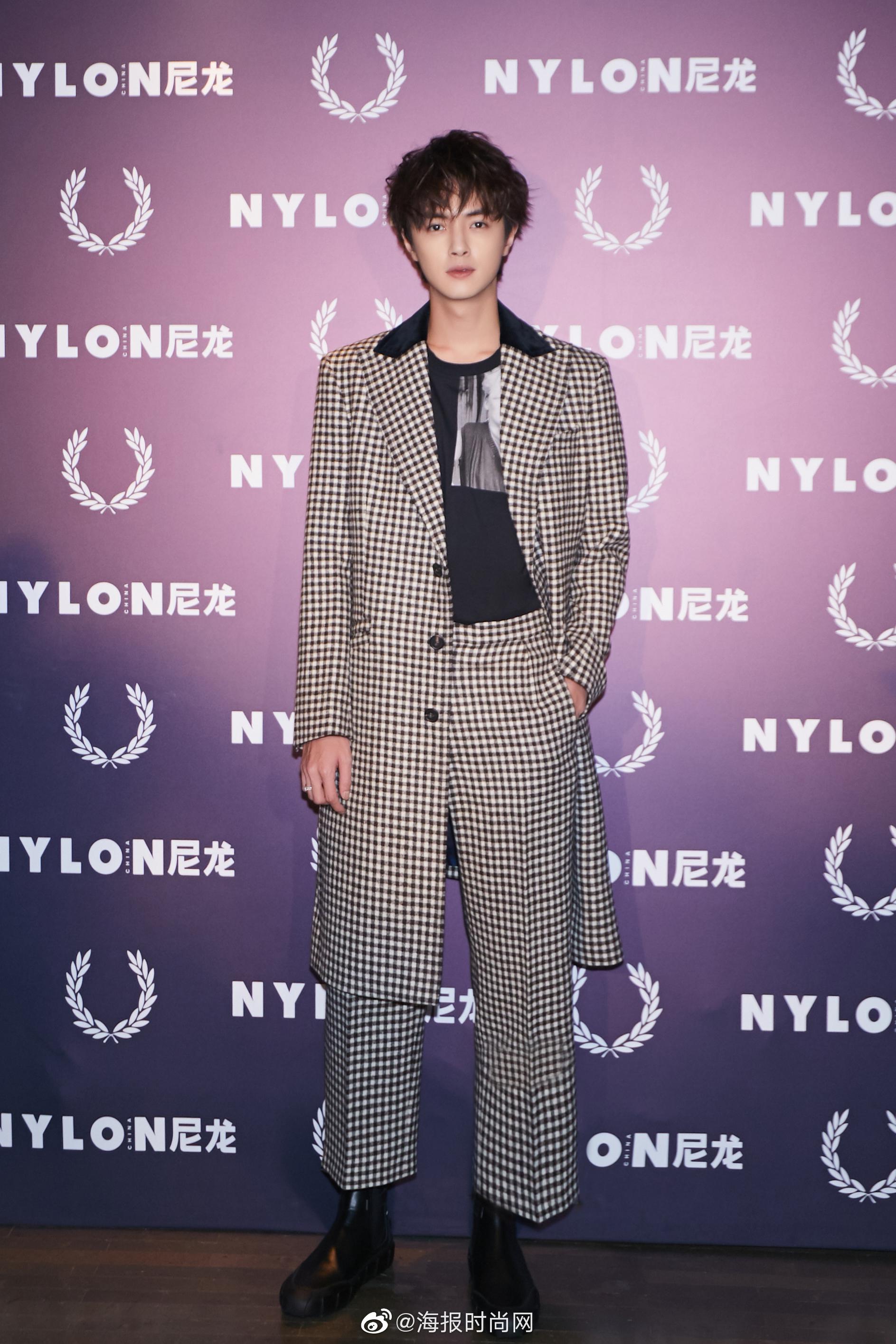 官鸿kuan受邀出席尼龙两周年派对