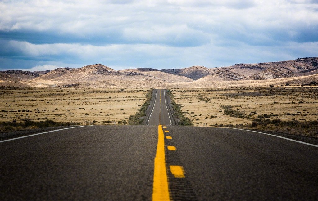人生是一场旅行,不是所有人都会去同一个地方.路途的邂逅