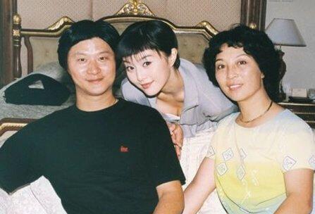 范冰冰父亲范涛回应女儿与李晨分手15个字道尽了不甘与无奈