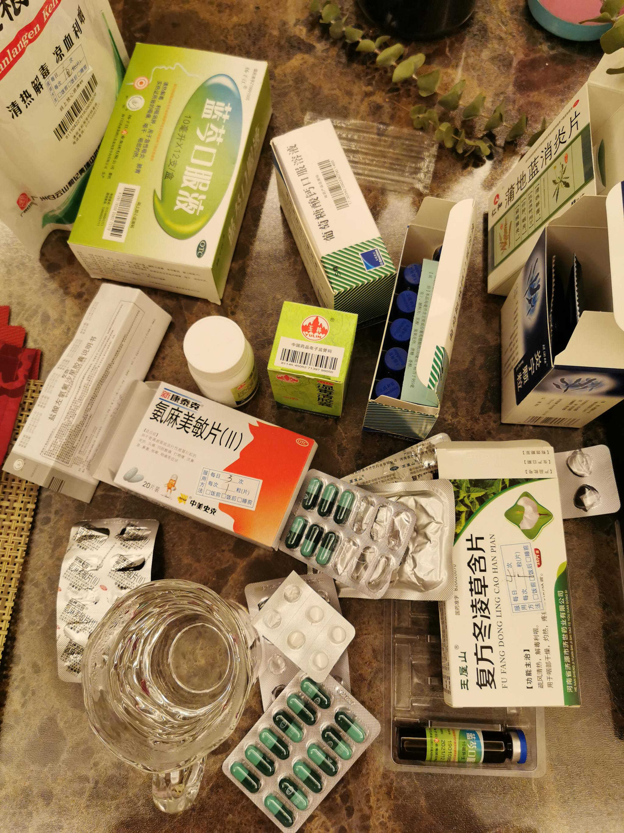 病毒性流感77 扁桃体化脓只有从最开始那一天开始吃达菲 消炎药