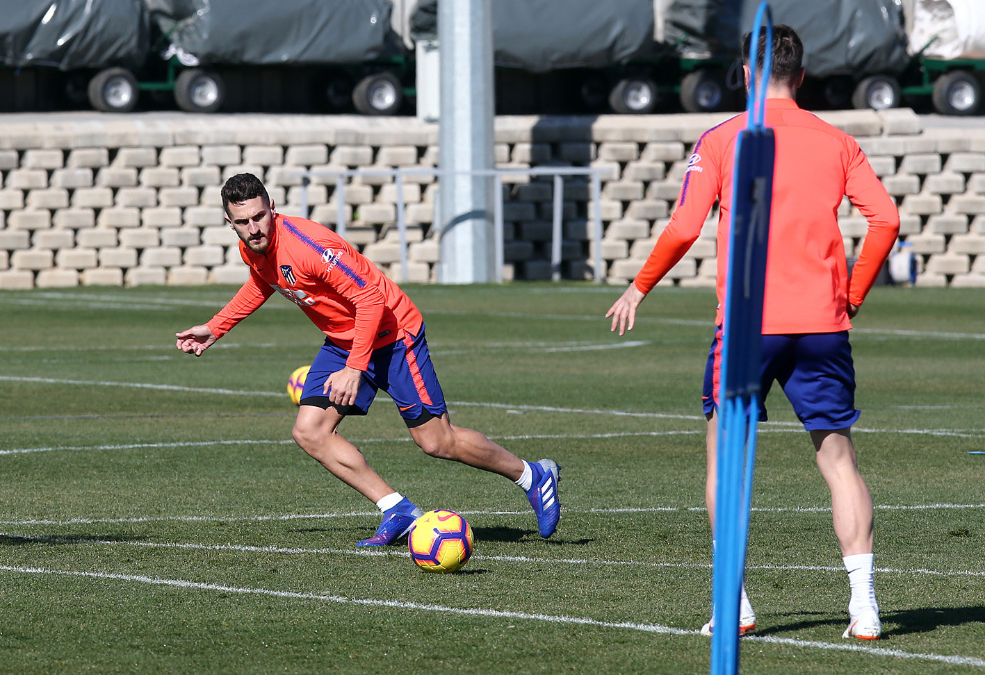 赛事预告|瓦莱|巴列卡诺|球场_新浪网