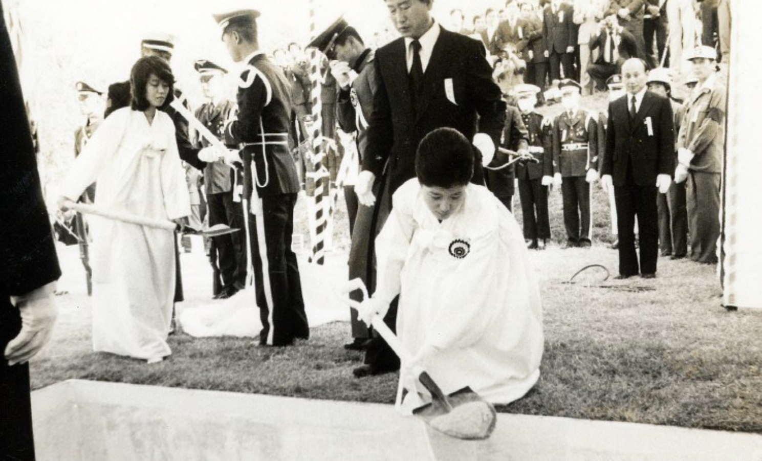 韩国前总统朴正熙葬礼没有他可能就没有现在的韩国
