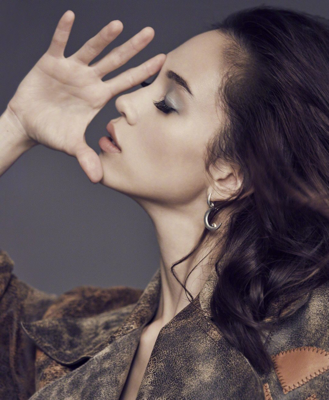 水原希子新加坡《t》杂志三月刊, "an endearing allure"封面大片