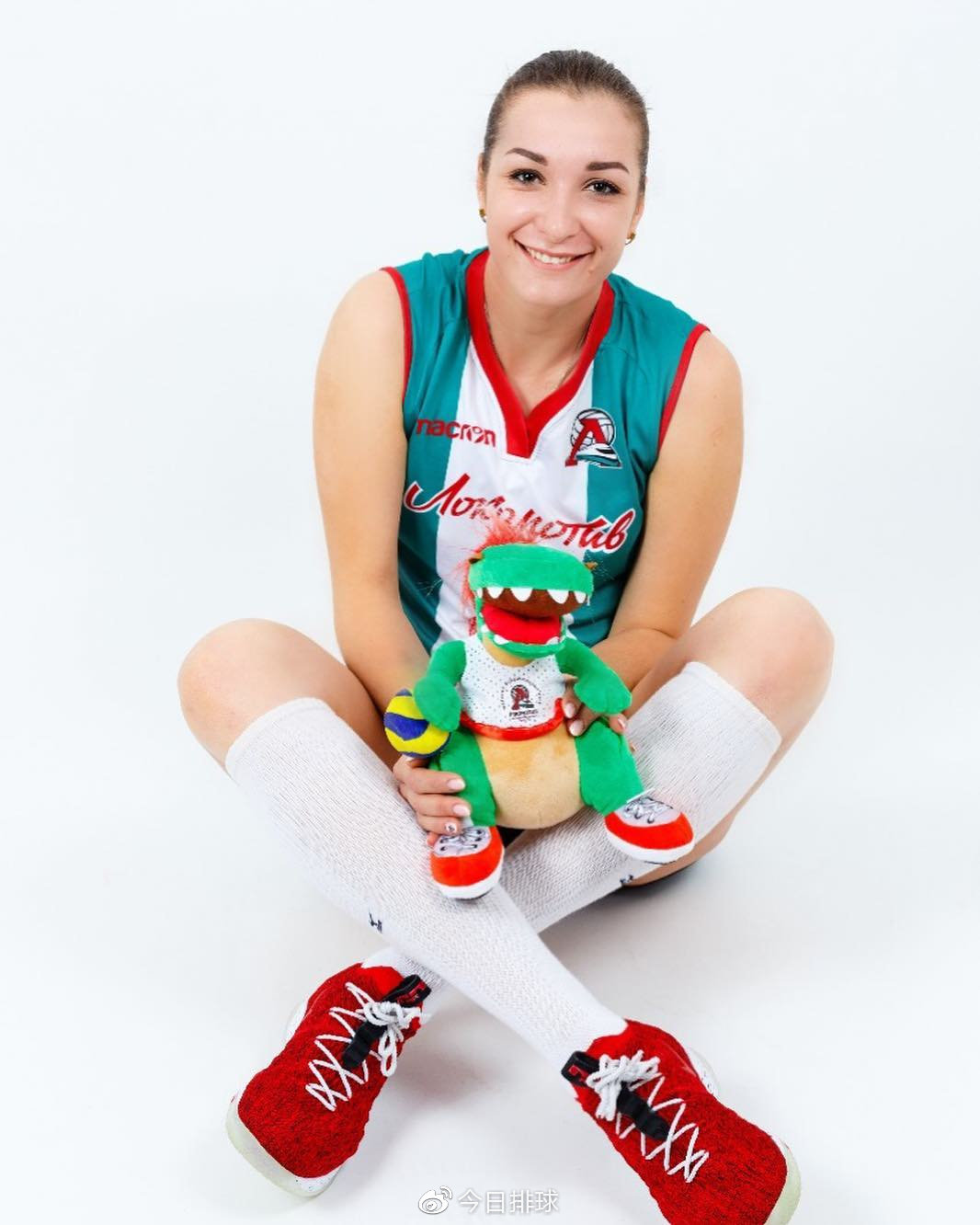 沃伦科娃世界排球联赛球迷和球员的一场盛宴