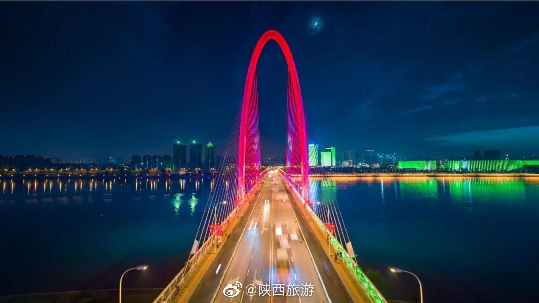 浐灞生态区 夜景"大片"震撼来袭扮靓节日氛围点亮大美西安共同