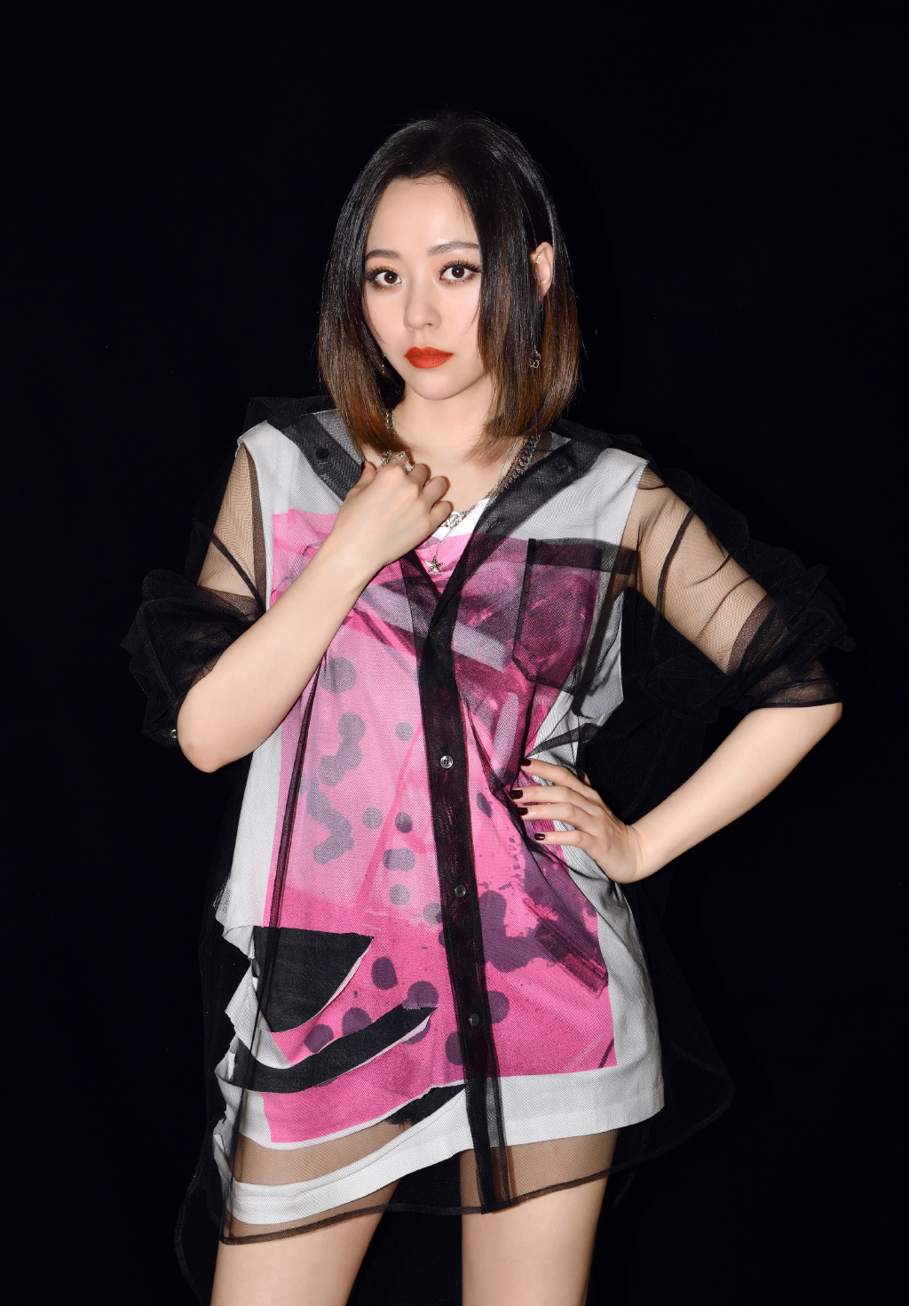 女神张靓颖换了一款波波头短发35岁秒变18岁少女减龄时髦