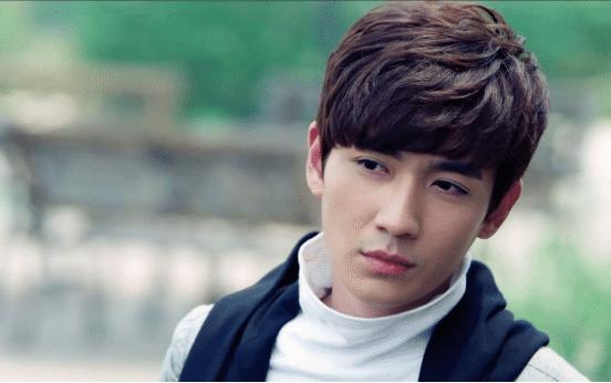 男星卸妆后真实模样,朱一龙略显疲惫,易烊千玺颜值超能打