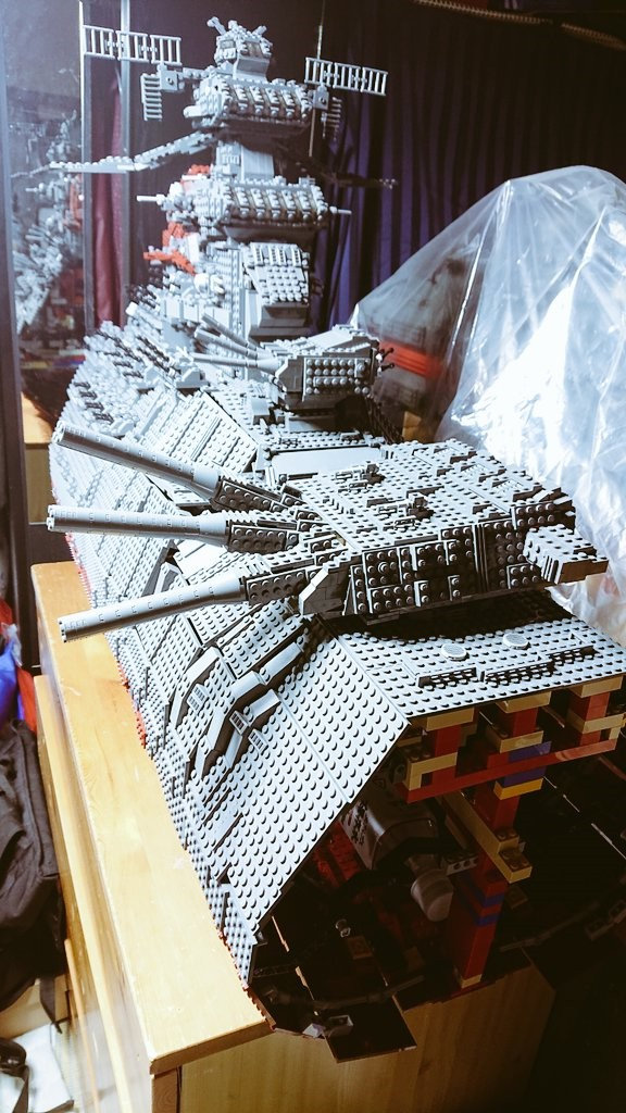 万物皆可乐高 网友用乐高拼出宇宙战舰大和号