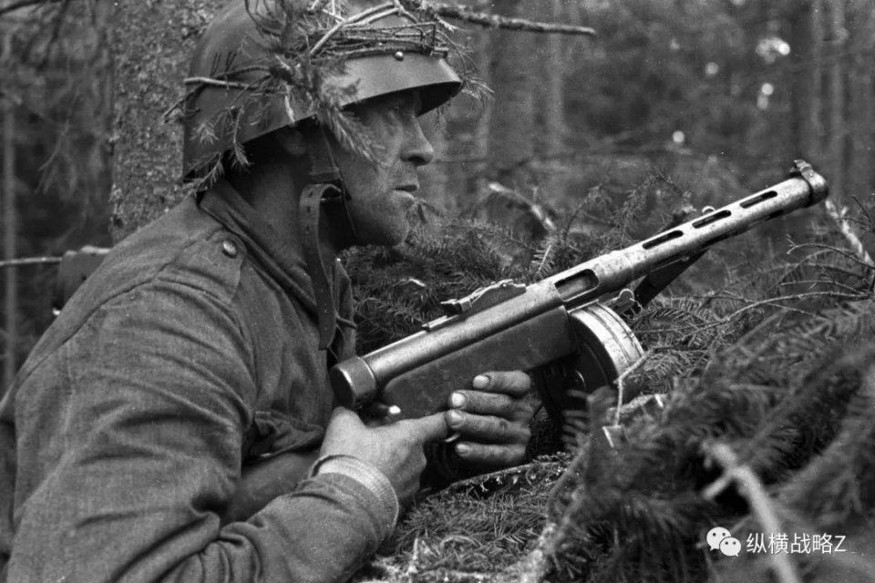 苏芬战争中的索米m1931冲锋枪芬兰人民的战争机器