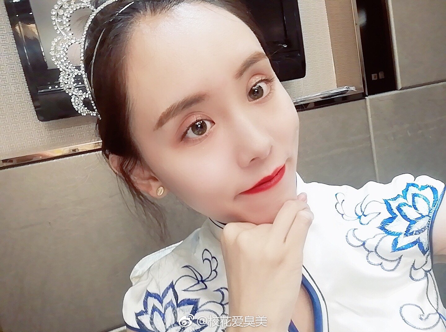 北京电影学院,播音主持专业,23岁,身高165cm,