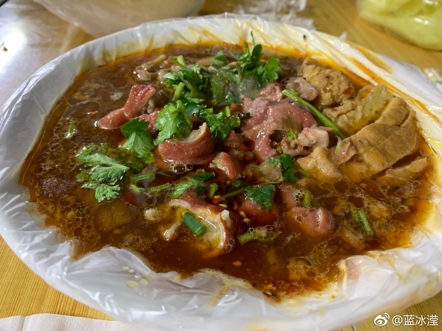 录棚之后必备解乏美食之一:肖村桥卤煮小碗不要肺!