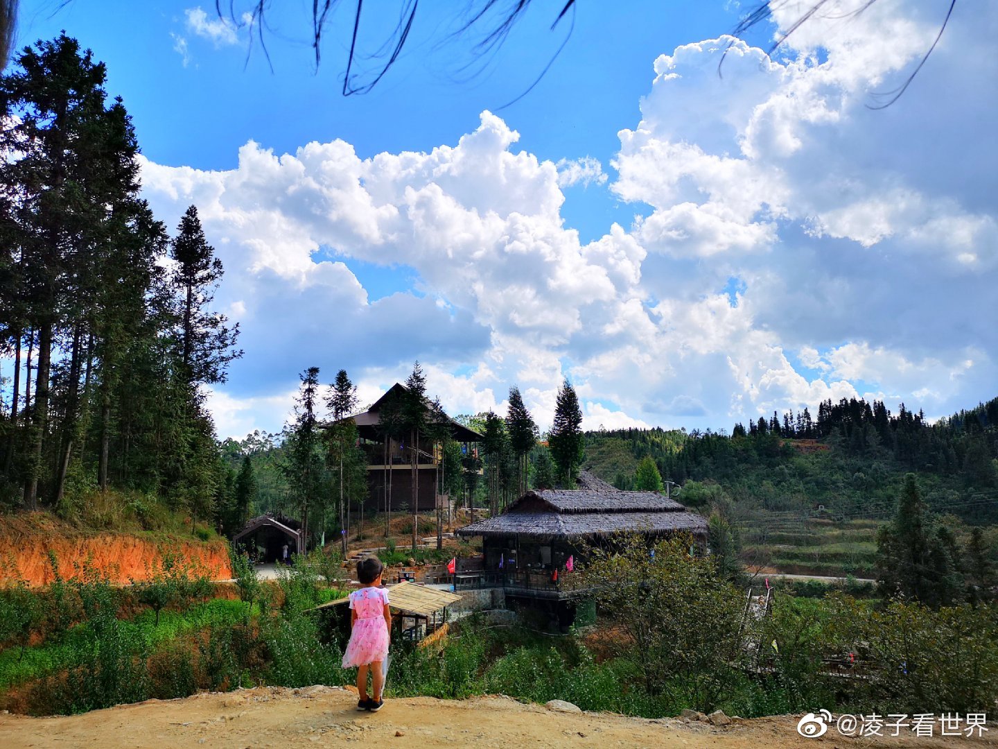 走进百年临沧碗窑村体验土陶制作,玩泥巴已经是很久远的事情