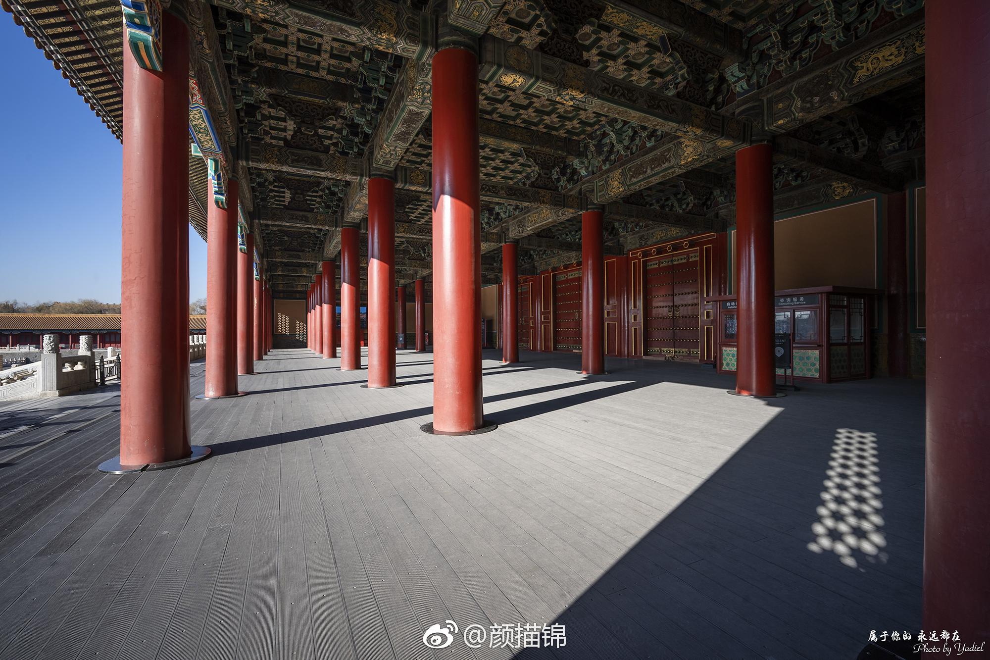 汉白玉阶斑驳琉璃宫瓦憔悴承受了太多宿命的冷落你难耐如今的燕舞