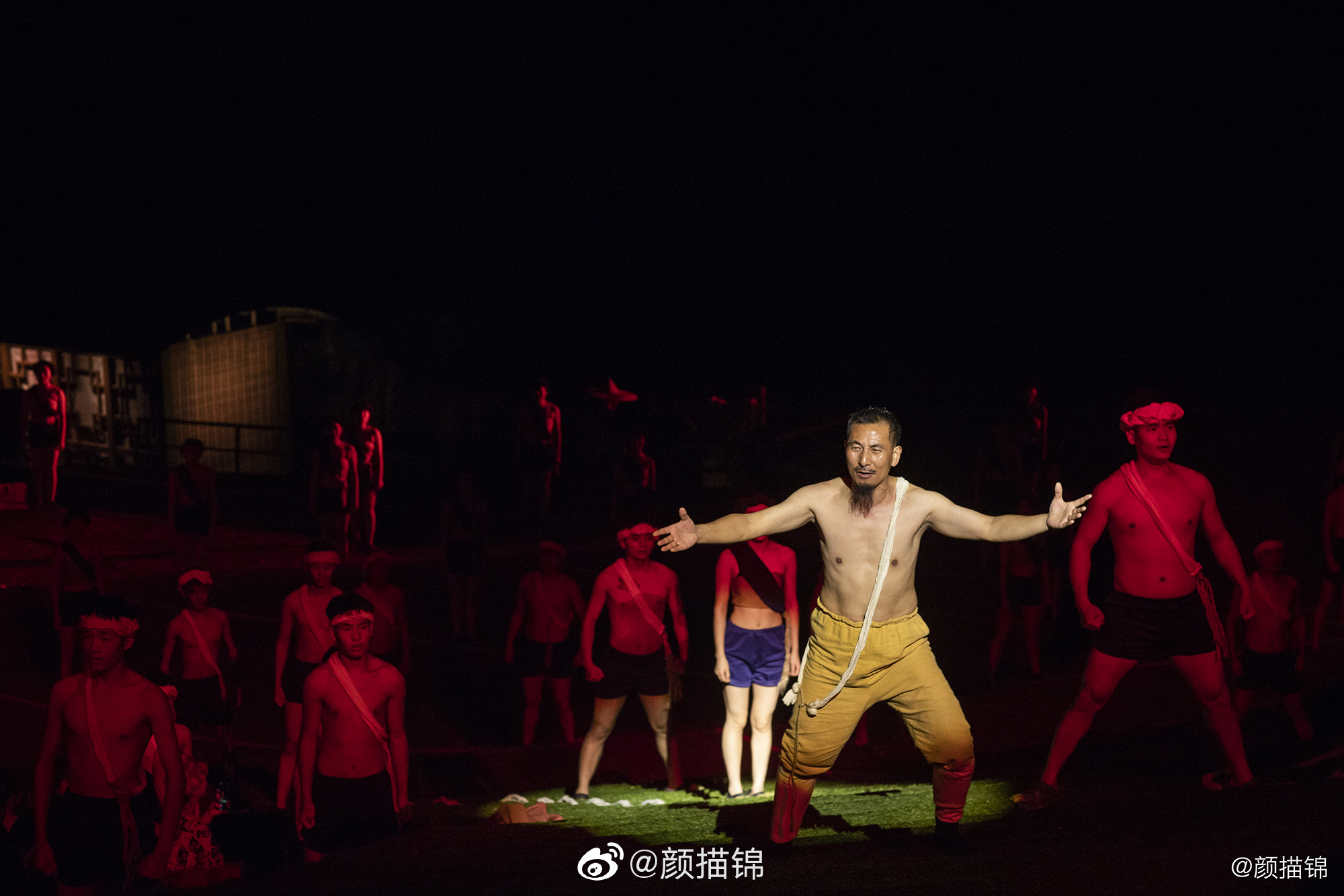 《印象武隆》是张艺谋、王潮歌、樊跃共同打造的印象系列实景演出之一