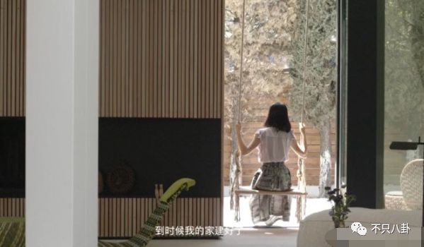 才子才女人设易翻车？江一燕获奖被翻旧账群嘲?专业和爱好要分清