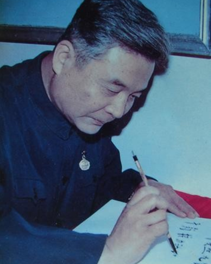 两弹爆炸奖金20元,"两弹元勋"邓稼先