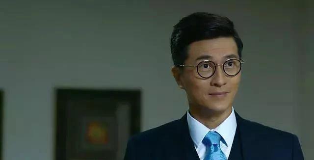 57岁实力戏骨重返tvb拍剧人气急升|林韦辰|亚视|拍剧_新浪新闻