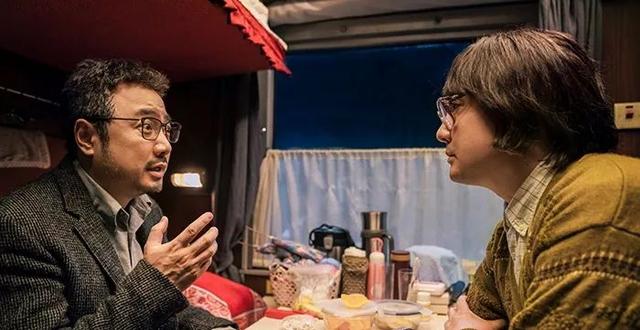 徐峥、沈腾这对“叔圈TWINS”,嗑个瓜子也能让人笑到明年元宵