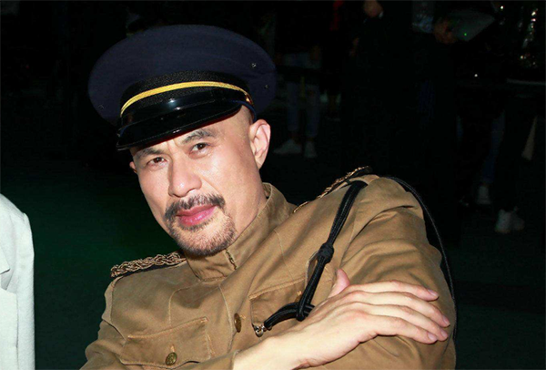 靠三级电影提名金像奖,演遍经典大反派的他居然靠着脸再度翻红?