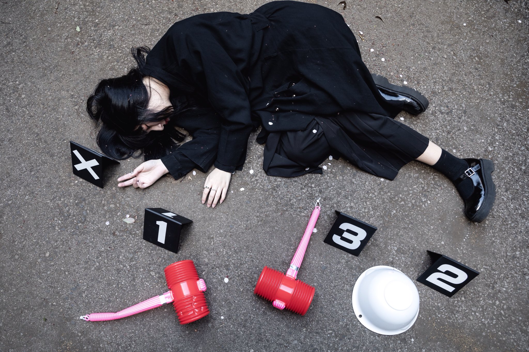 殺人現場ポトレ再開します死にたい人いませんか?Twi:|殺人_新浪新闻