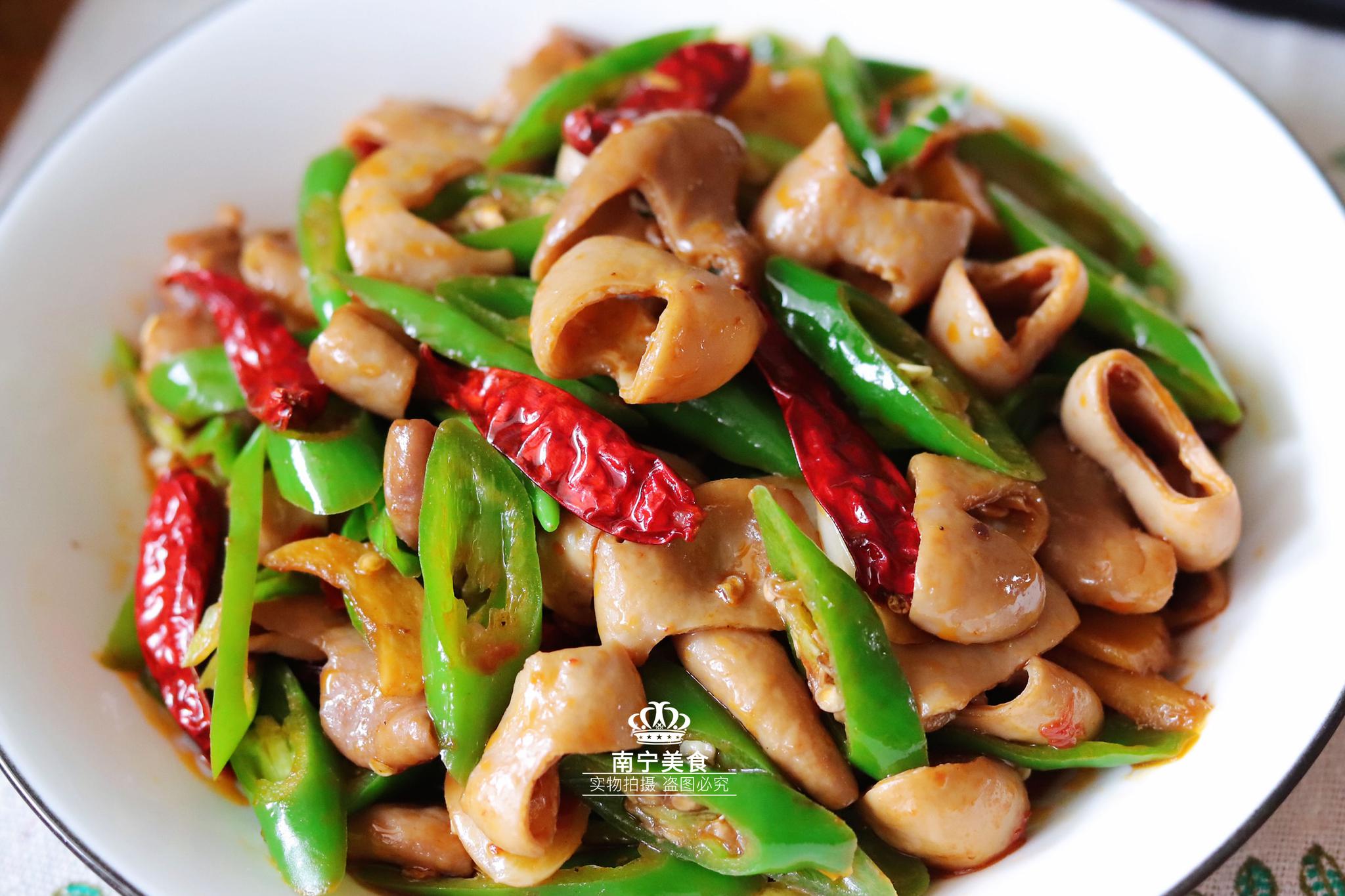 脆韧q弹好下饭,1锅饭不够吃|猪大肠|肥肠|青椒_新浪新闻