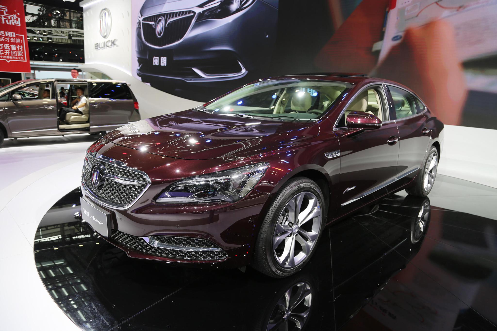 别克君越avenir30万级别中高级轿车车展实拍