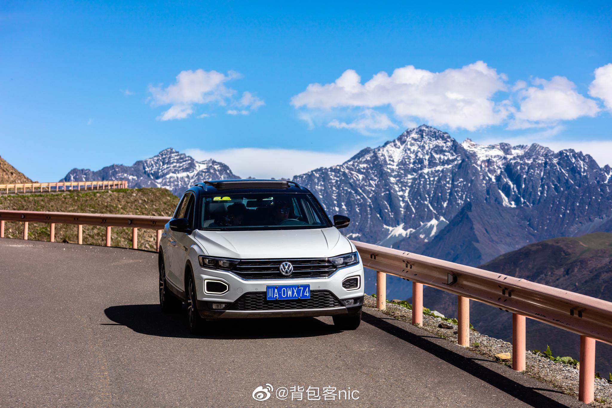 记得第一次自驾出行就是一汽大众suv作伴一起探寻未知前路