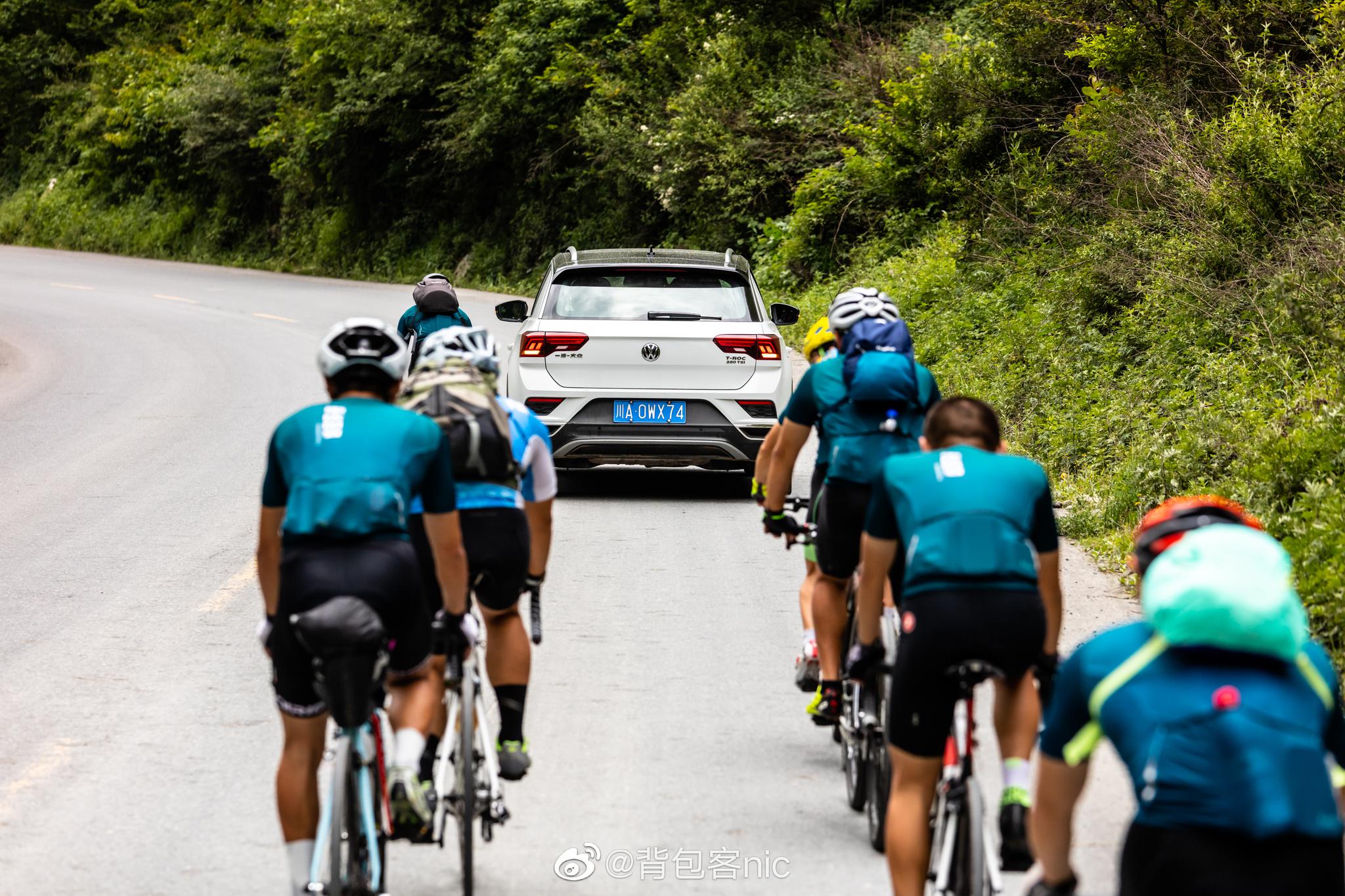 记得第一次自驾出行就是一汽大众suv作伴一起探寻未知前路