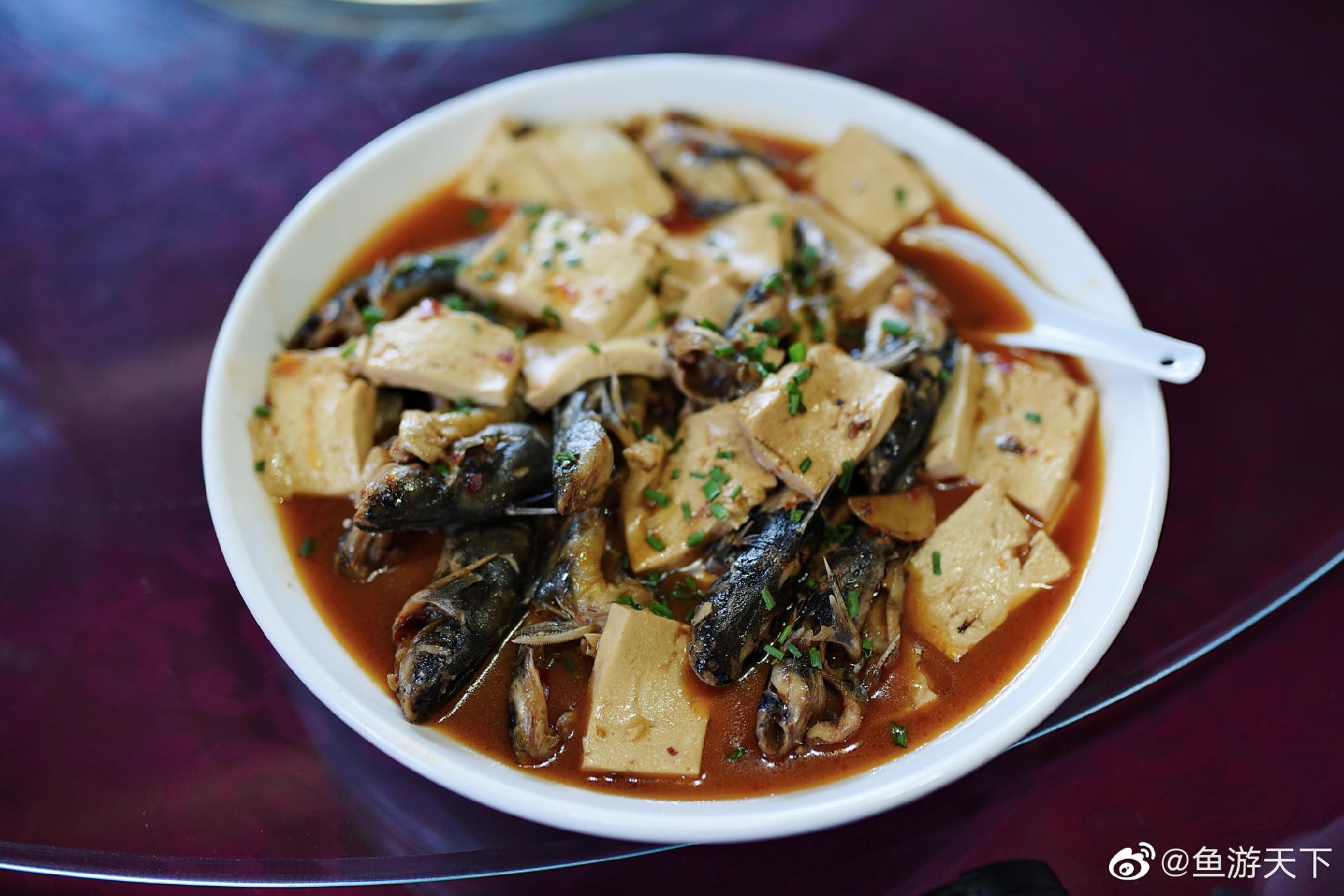 这几天在西递以及黟县其他村落吃的美食,真的让我这辈子都难以忘怀