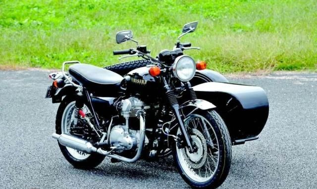 停产多年的川崎w650,曾经被改装成边三轮版本,更复古更稀有-新浪汽车